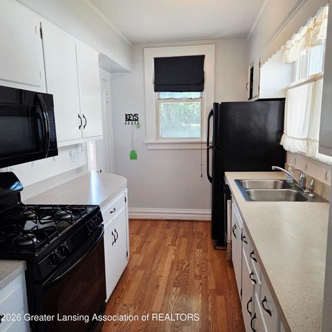 623 Harriet Avenue, Lansing, MI 48917