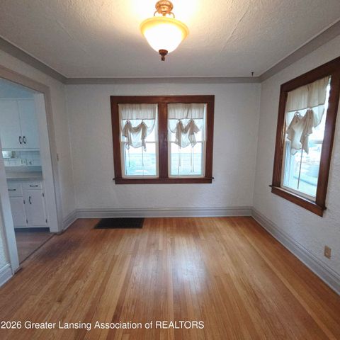 623 Harriet Avenue, Lansing, MI 48917