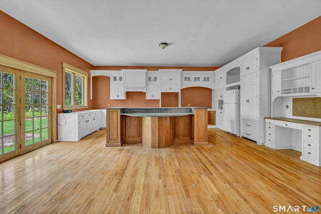 30 Whisconier Road, Brookfield, CT 06804