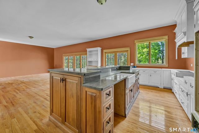 30 Whisconier Road, Brookfield, CT 06804