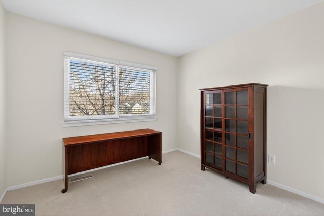 19636 CLUB LAKE RD, Montgomery Village, MD 20886