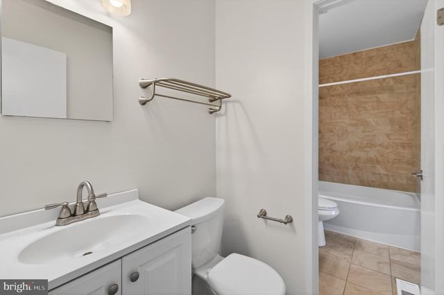 19636 CLUB LAKE RD, Montgomery Village, MD 20886