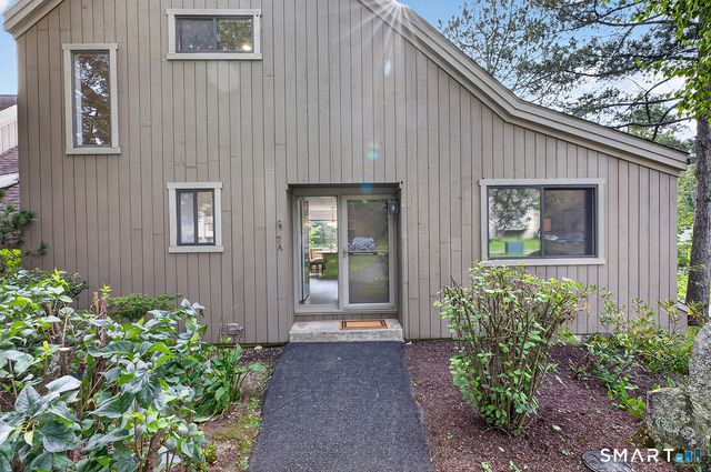 71 Dakota Lane A, Stratford, CT 06614