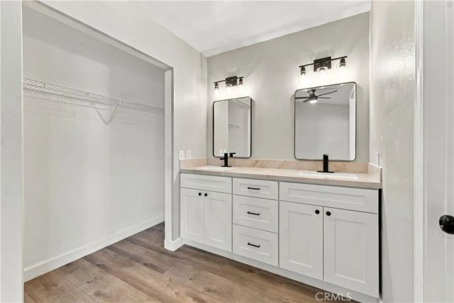 233 Castle Court, San Jacinto, CA 92583