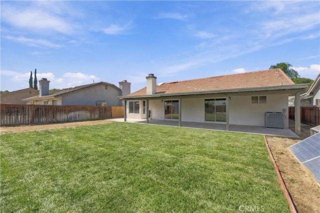 233 Castle Court, San Jacinto, CA 92583