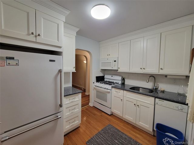 22754 Murdock Avenue, Queens Village, NY 11429