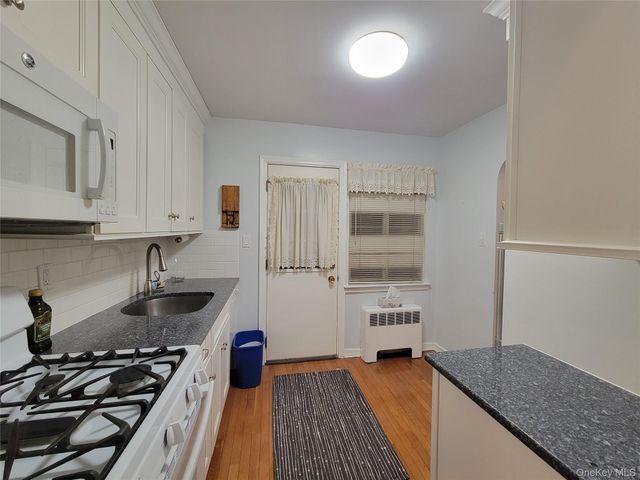 22754 Murdock Avenue, Queens Village, NY 11429