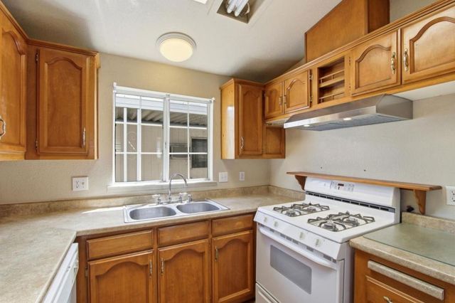 510 Saddlebrook Space 80, San Jose, CA 95136