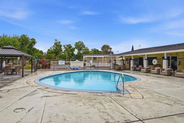 510 Saddlebrook Space 80, San Jose, CA 95136