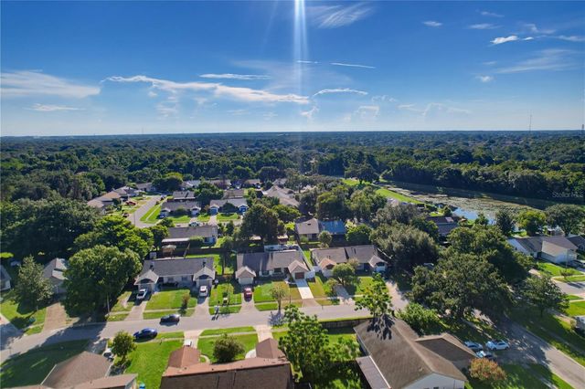 2483 LONG MEADOW WAY, Orlando, FL 32817