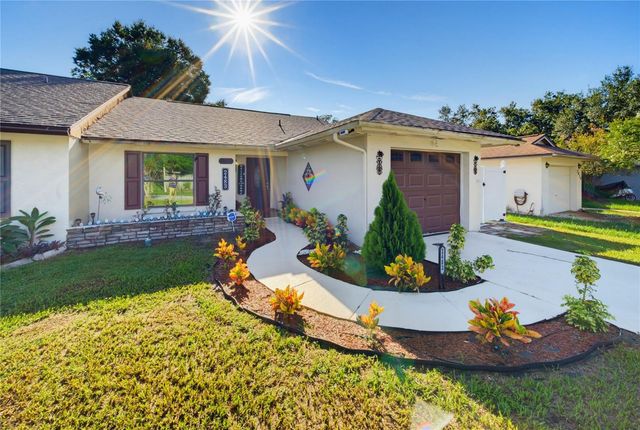 2483 LONG MEADOW WAY, Orlando, FL 32817