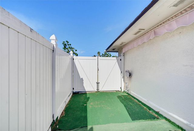 2483 LONG MEADOW WAY, Orlando, FL 32817
