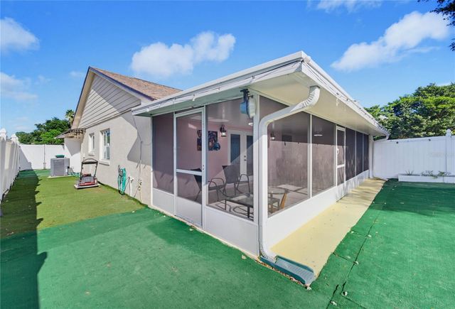 2483 LONG MEADOW WAY, Orlando, FL 32817