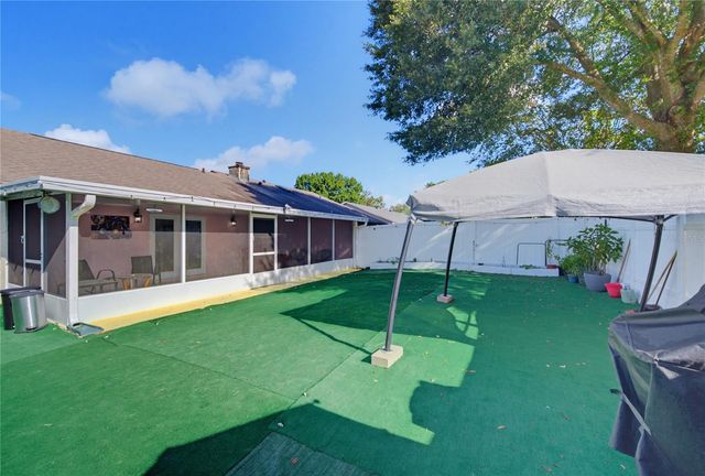 2483 LONG MEADOW WAY, Orlando, FL 32817