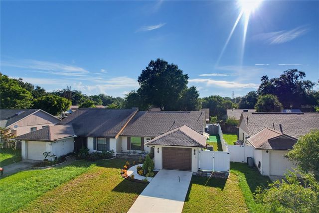 2483 LONG MEADOW WAY, Orlando, FL 32817