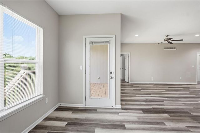 10202 Siena Drive, Peculiar, MO 64078
