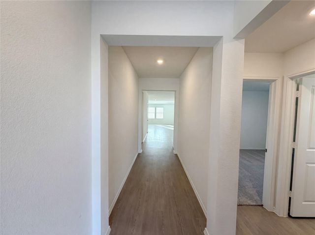 507 Vantage DR, Hutto, TX 78634