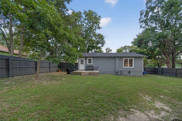 105 Holcomb, Frankston, TX 75763