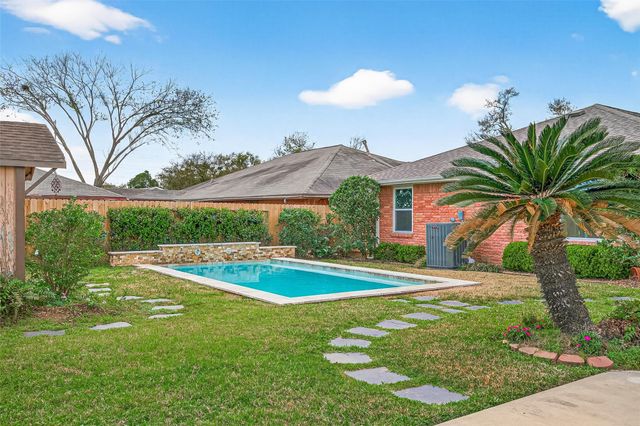 1506 Foxwood Road, Houston, TX 77008