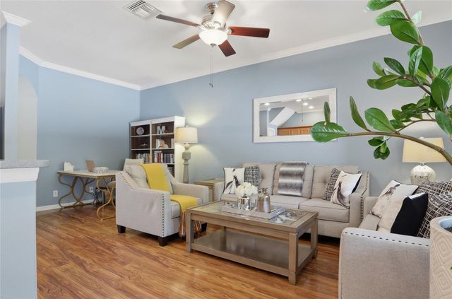 542 BLACK LION DRIVE NE, St Petersburg, FL 33716