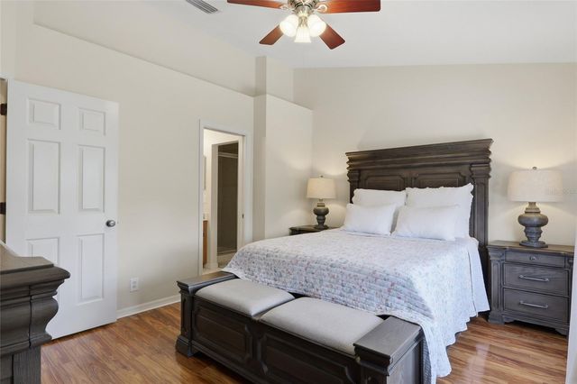 542 BLACK LION DRIVE NE, St Petersburg, FL 33716