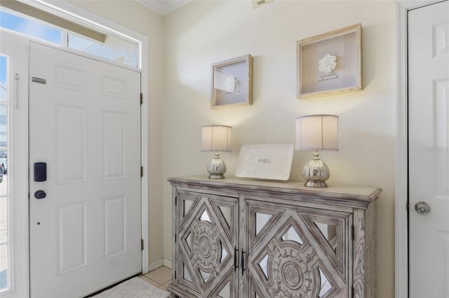 542 BLACK LION DRIVE NE, St Petersburg, FL 33716