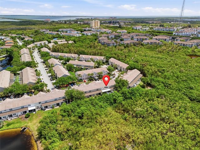 542 BLACK LION DRIVE NE, St Petersburg, FL 33716