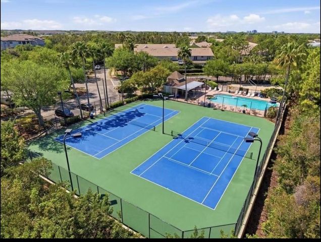 542 BLACK LION DRIVE NE, St Petersburg, FL 33716