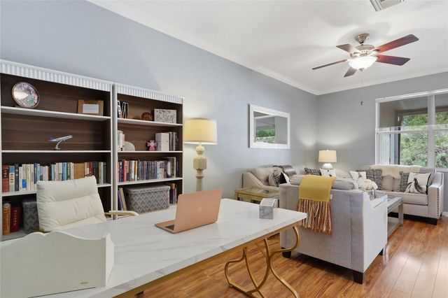 542 BLACK LION DRIVE NE, St Petersburg, FL 33716