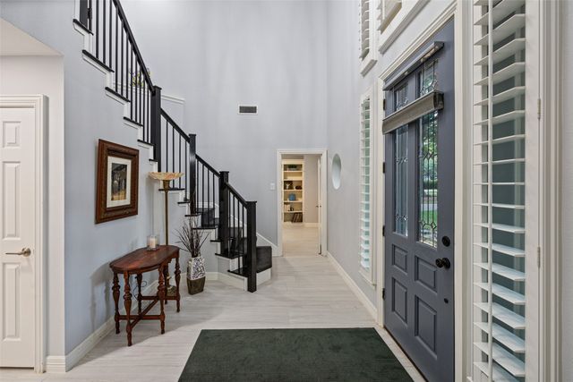 5617 Hunterwood Lane, Arlington, TX 76017