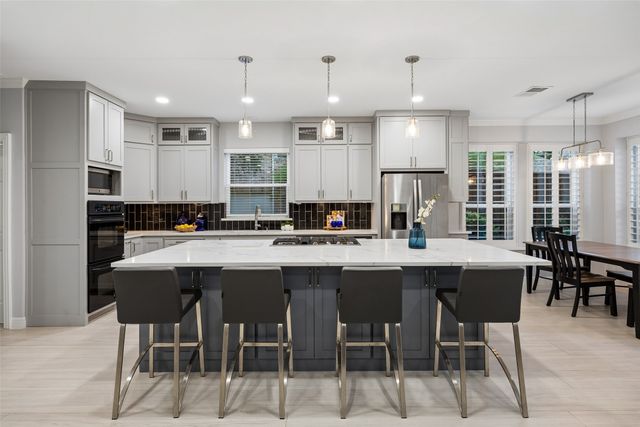 5617 Hunterwood Lane, Arlington, TX 76017