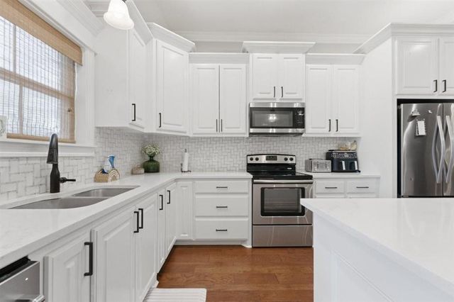 5733 Larch Street, Lake Charles, LA 70605