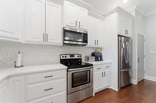 5733 Larch Street, Lake Charles, LA 70605