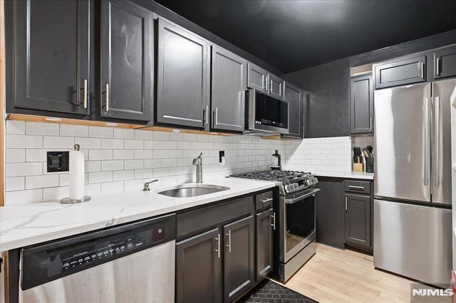 70 S Munn Avenue 408, East Orange, NJ 07018