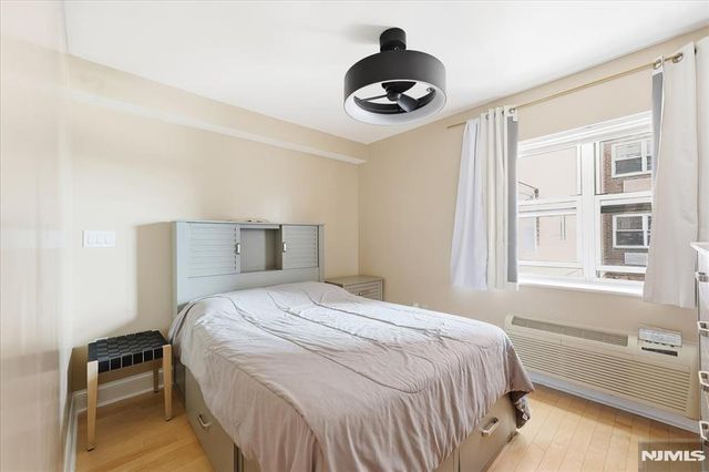 70 S Munn Avenue 408, East Orange, NJ 07018