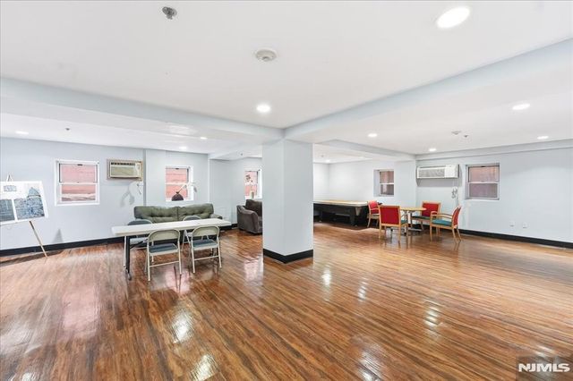 70 S Munn Avenue 408, East Orange, NJ 07018