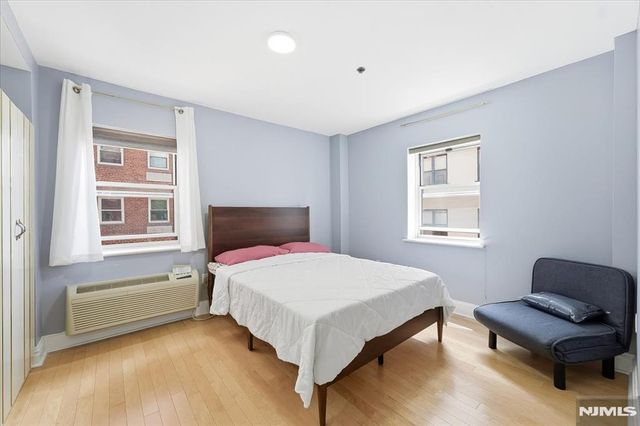 70 S Munn Avenue 408, East Orange, NJ 07018