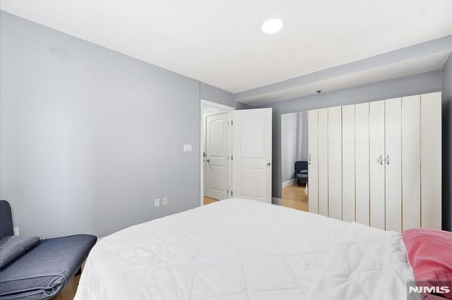70 S Munn Avenue 408, East Orange, NJ 07018