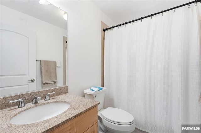 70 S Munn Avenue 408, East Orange, NJ 07018