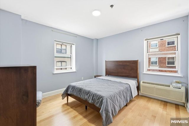 70 S Munn Avenue 408, East Orange, NJ 07018