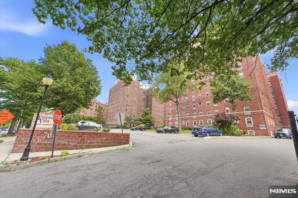 70 S Munn Avenue 408, East Orange, NJ 07018