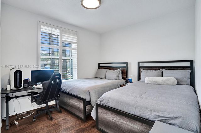 4102 Sapphire Ter, Weston, FL 33331