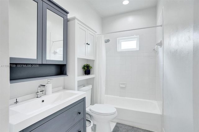 4102 Sapphire Ter, Weston, FL 33331