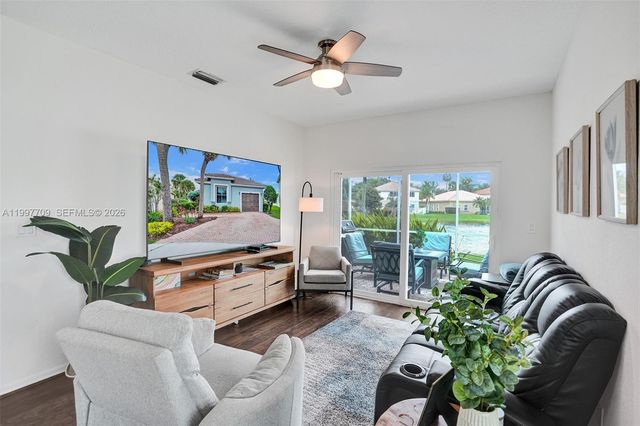 4102 Sapphire Ter, Weston, FL 33331