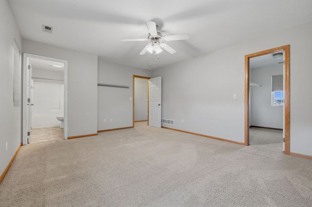 5113 NE Ledgestone Court, Ankeny, IA 50021
