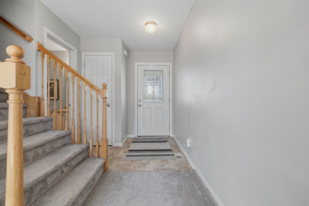 5113 NE Ledgestone Court, Ankeny, IA 50021