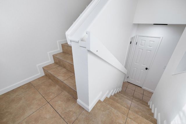 228 E Harold Court, Visalia, CA 93291