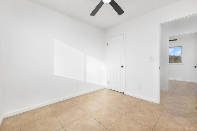 228 E Harold Court, Visalia, CA 93291