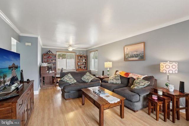 220 DEERPARK CT, Marlton, NJ 08053