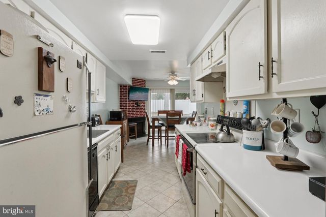 220 DEERPARK CT, Marlton, NJ 08053
